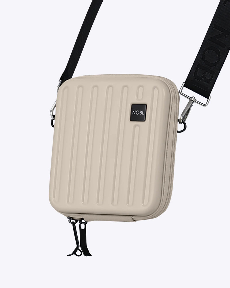 #color_sand